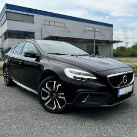 Fotka k inzerátu Volvo V40 D3 110kW Cross Country 2016 | LED, Webasto, servis / 19105720