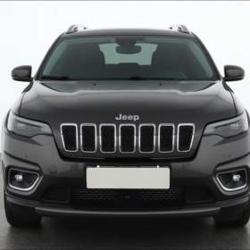 Fotka k inzerátu Prodám cherokee jeep 2019 top stavu / 19121042