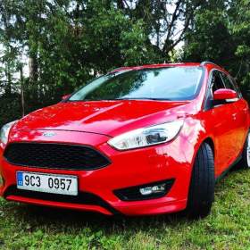 Fotka k inzerátu Ford Focus 1,5 Ford Focus 1.5 Tdci 88 kw / 19121088