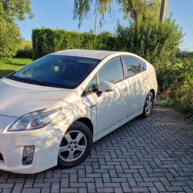 Fotka k inzerátu Toyota Prius III -  1,8 Automat HYBRID / 19137360