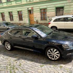 Fotka k inzerátu Škoda Superb 2,0 TDI 110kW Style DSG TDI 110 000 km Style / 19153432