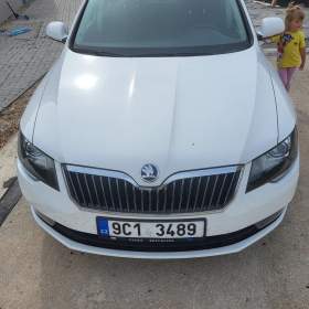 Fotka k inzerátu Škoda Superb Škoda superb / 19173136