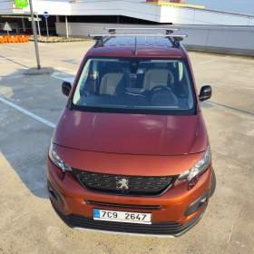 Fotka k inzerátu Peugeot Rifter 1,5 GT LINE BlueHDi 130 S&S EAT8 GT 1.5 BlueHDI 130k EAT8 L1 / 19175573