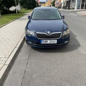 Fotka k inzerátu Škoda Superb 2,0 Skoda superb 2 2014 / 19175593