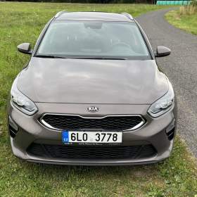 Fotka k inzerátu Kia Ceed 1,4 SW 1,4- GDi TOP + sada zimn / 19183188