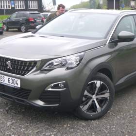 Fotka k inzerátu Peugeot 3008 1,2 i / 19205788