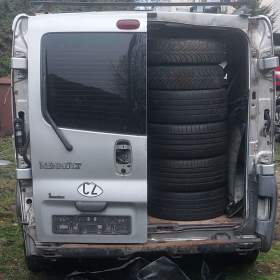 Renault trafic 2005 1.9 DCI 74kw Vivaro motor díly / 19232940