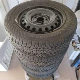 Fotka k inzerátu PRODÁM 4x Nokian WR Snowproof 205/60 R16 92 H + plechový disk / 19237188