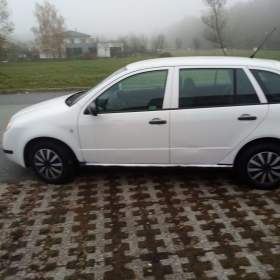 Fotka k inzerátu Skoda Fabia 1,2 HTP combi / 19257776