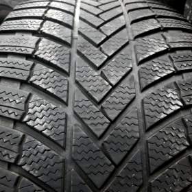 Sada zimních pneu SUV pneu 285/45 R20 Bridgestone / 19267495