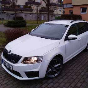 Fotka k inzerátu ŠKODA OCTAVIA RS 3 2013 COMBI 2.0 TDI 135kW / 19267776