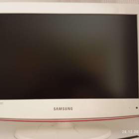 Fotka k inzerátu 19 TV Samsung LE19B541C4WXXH v bílé barvě / 19302688