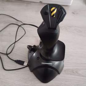 Fotka k inzerátu Herni joystick  / 19310054