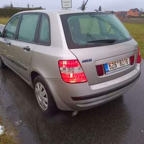 Fotka k inzerátu Fiat Stilo 1.6 16V, pěkný, po servisu  / 19311447