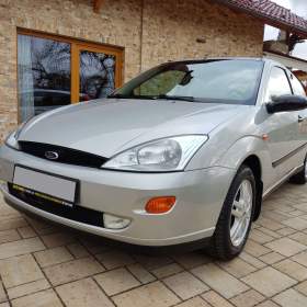 Fotka k inzerátu Ford Focus benzín unikát / 19313186