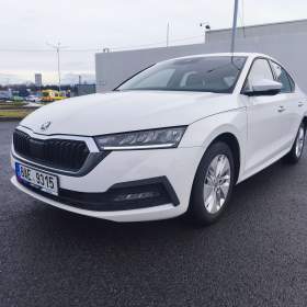 Škoda Octavia 4 2.0 TDi, Virtual, Full LED, DPH,1. majitel / 19313497