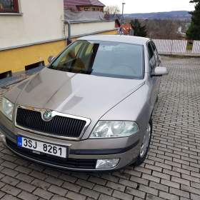 Fotka k inzerátu Prodám Škoda Octavia II, 1,6 MPI, 75 kW/1595 cm3 / 19314731