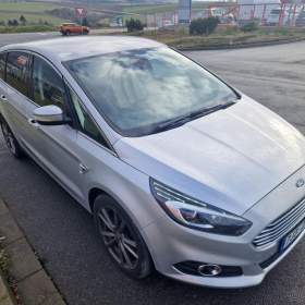 Fotka k inzerátu Ford S- MAX 2,0 132kW, Titanium, tažné zařízen / 19314816