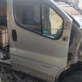Renault trafic 2 1.9 dci Opel Vivaro  / 19348393