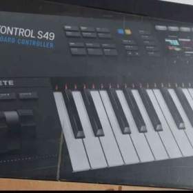 Maschine Komplete Kontrol S49  / 19349872