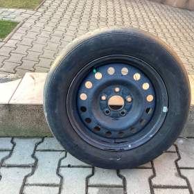 Prodám 4ks pneumatik 195/65 R15. Zn. Contipremium Contakt 2 / 19383404