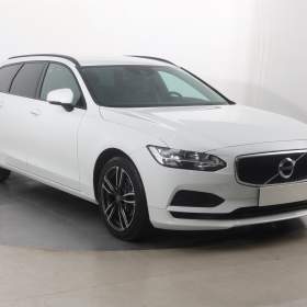 Fotka k inzerátu Volvo V90 D3 AWD / 18653331