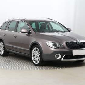 Fotka k inzerátu Škoda Superb 2.0 TDI / 18673314