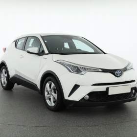 Fotka k inzerátu Toyota C- HR 1.8 Hybrid / 18801020