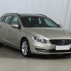 Fotka k inzerátu Volvo V60 D5 2.0 / 18875462