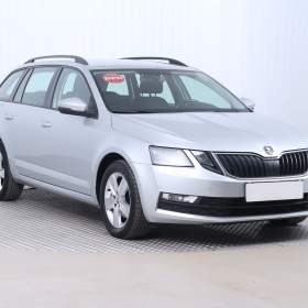 Fotka k inzerátu Škoda Octavia 1.5 TSI / 18900268