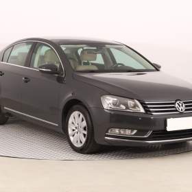 Fotka k inzerátu Volkswagen Passat 2.0 TDI / 18924296