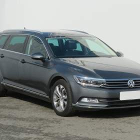 Fotka k inzerátu Volkswagen Passat 2.0 TDI / 18938798