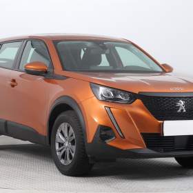 Fotka k inzerátu Peugeot 2008 1.2 PureTech / 18993930