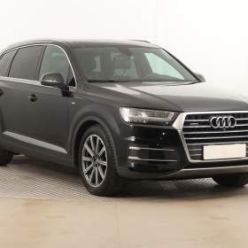 Fotka k inzerátu Audi Q7 3.0 TDI / 19005154