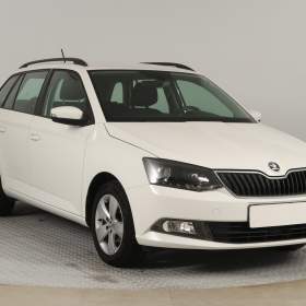 Fotka k inzerátu Škoda Fabia 1.0 TSI / 19010746