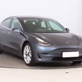 Fotka k inzerátu Tesla Model 3 Long Range 4WD 73kWh / 19013341