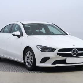 Fotka k inzerátu Mercedes- Benz CLA 180 / 19037714