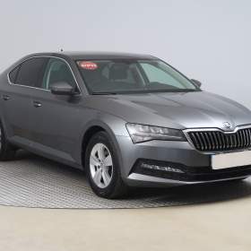 Fotka k inzerátu Škoda Superb 1.5 TSI / 19042609