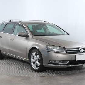 Fotka k inzerátu Volkswagen Passat 2.0 TDI / 19043183