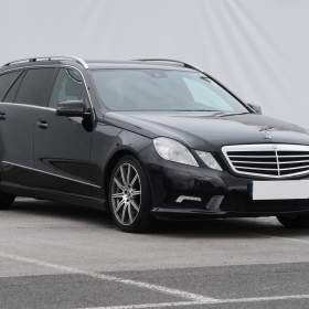 Fotka k inzerátu Mercedes- Benz Třídy E E 350 CDI 4MATIC / 19044954