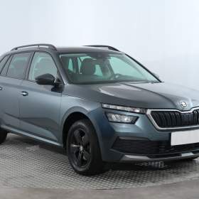 Fotka k inzerátu Škoda Kamiq 1.5 TSI / 19052657