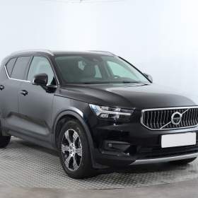 Fotka k inzerátu Volvo XC40 B4 AWD / 19067487