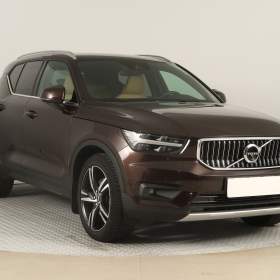 Fotka k inzerátu Volvo XC40 T4 / 19068074