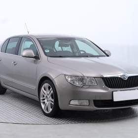 Fotka k inzerátu Škoda Superb 2.0 TDI / 19071845