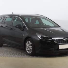 Fotka k inzerátu Opel Astra 1.6 CDTI / 19074594