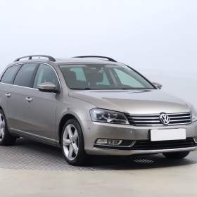 Fotka k inzerátu Volkswagen Passat 2.0 TDI / 19082046