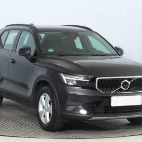 Fotka k inzerátu Volvo XC40 T2 / 19087338