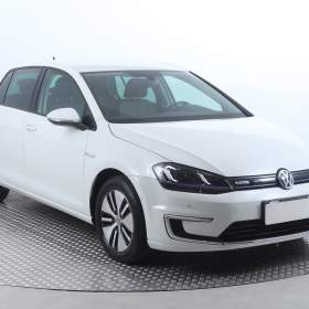 Fotka k inzerátu Volkswagen e- Golf 20,5 kWh, 25 Ah / 19088096