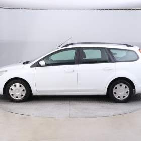 Fotka k inzerátu Ford Focus 1.6 16V / 19089435