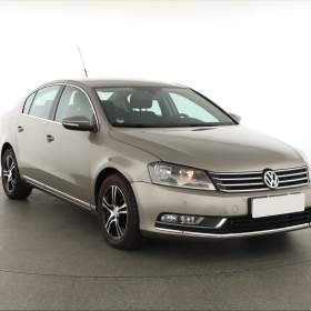 Fotka k inzerátu Volkswagen Passat 2.0 TSI / 19095430